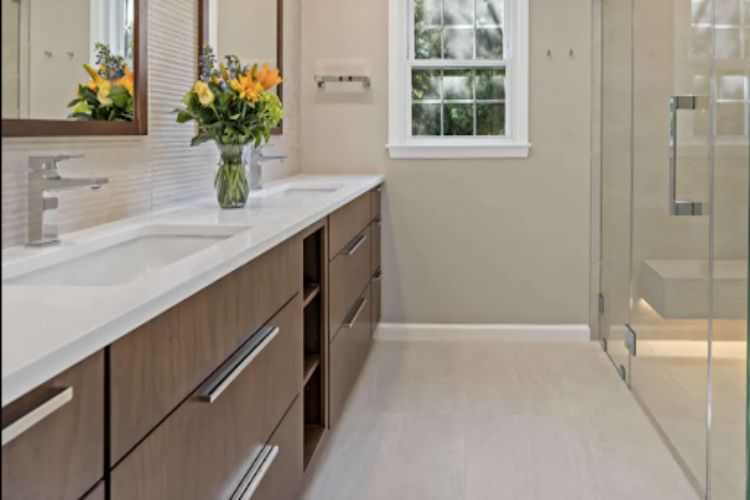 Bathroom Vanity with White Quartz Countertop – Elegant Easy to Maintain3