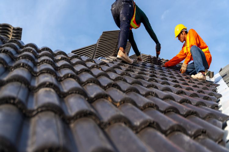 COMMON ROOFING CHALLENGES IN LAKELAND FL AND HOW TO OVERCOME THEM