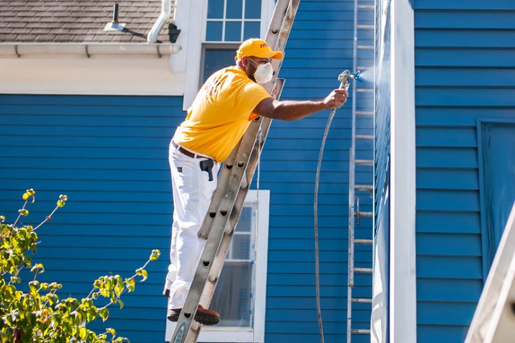 How House Painters in Columbus Protect Your Home During the Job